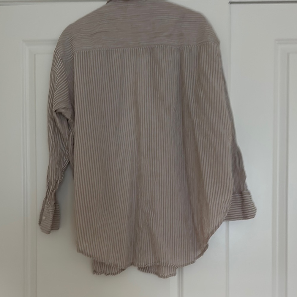 H&M Womens Beige Striped Button-Down Shirt - Picture 4 of 7